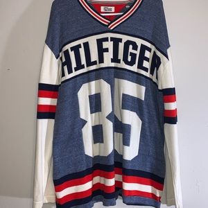 Oversized Tommy sweater